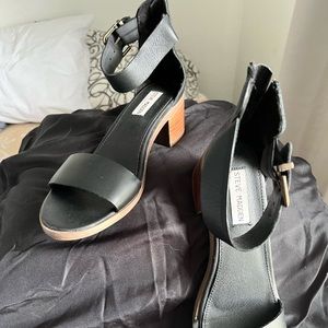 Steve Madden sandals